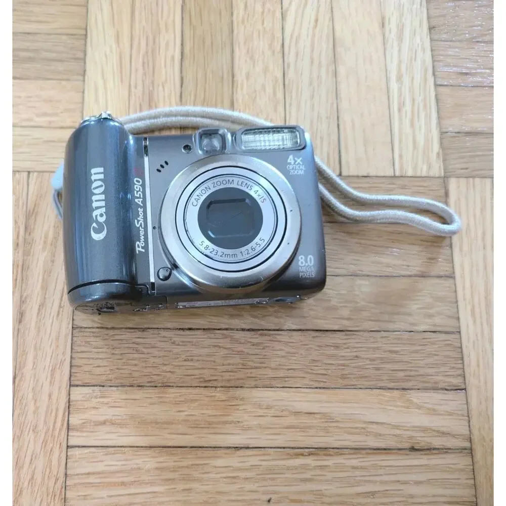 Canon PowerShot A590 IS Gray 8MP Digital Camera Box Card Tested Works PC1263